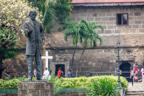 Philippine Literature before Spanish Colonization